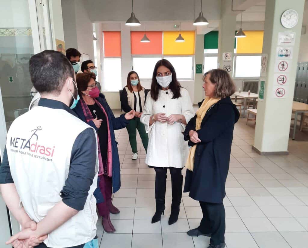 Visit of the Deputy Minister of Labour and Social Affairs to the first dormitory for homeless children in Athens