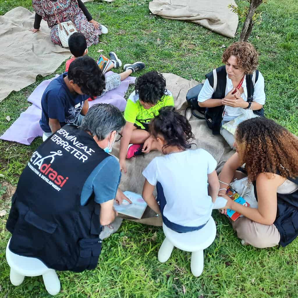 METAdrasi’s interpreters read children’s book