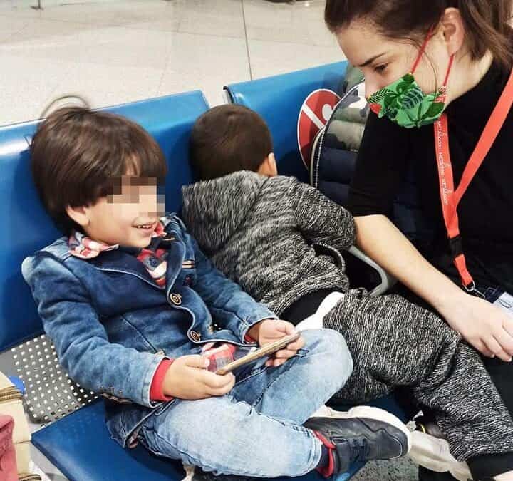 A special escorting mission: Two little brothers travel to reunite with their mother