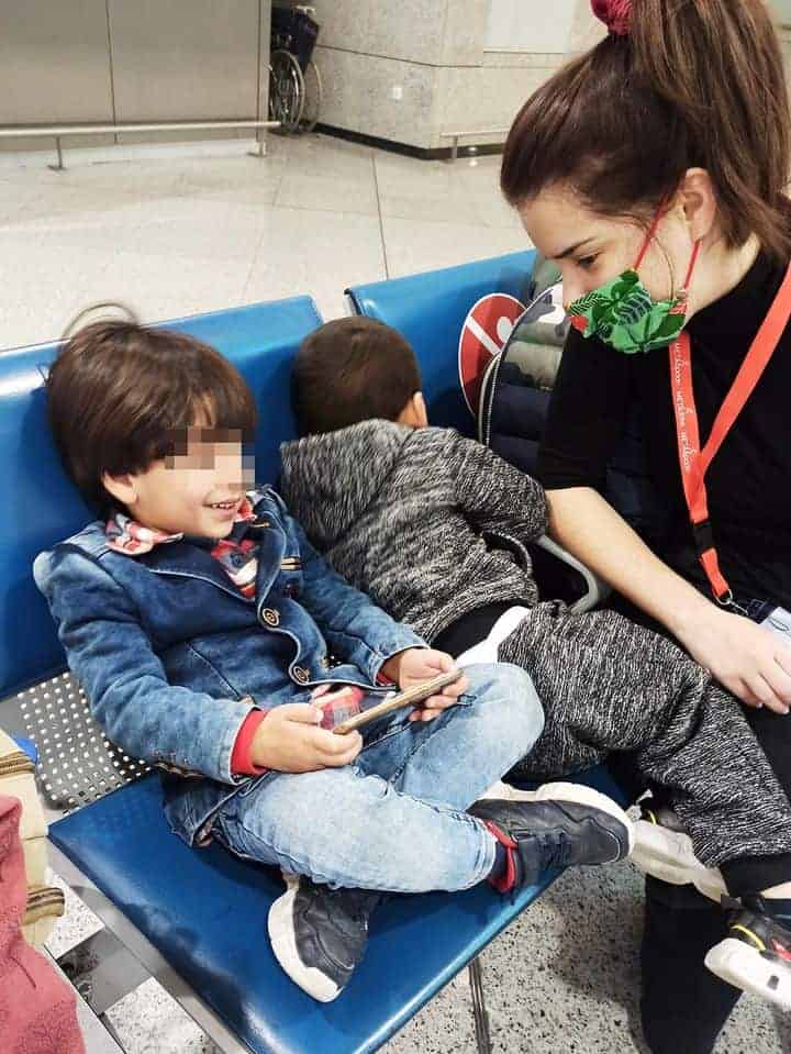 A special escorting mission: Two little brothers travel to reunite with their mother