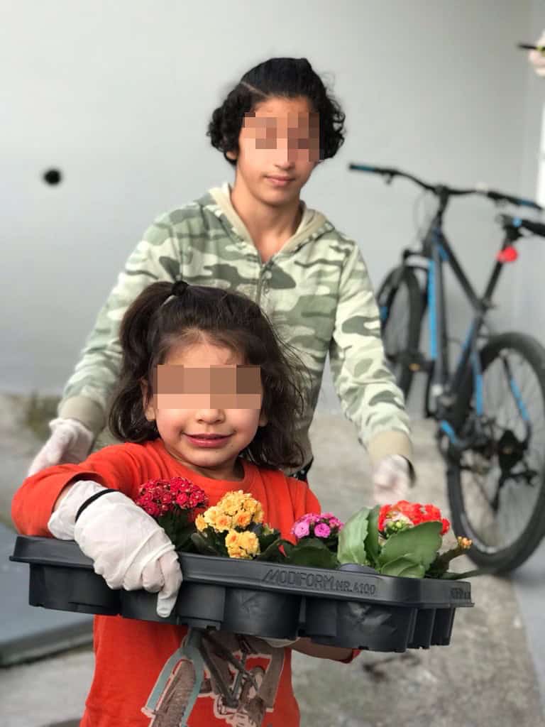 Τhe unaccompanied children transform our Accommodation Facility in Samos, into a house of flowers