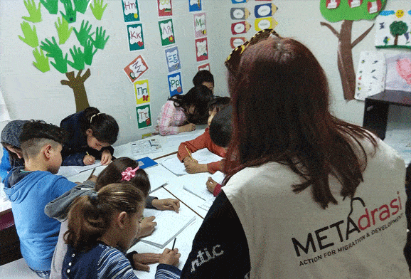 More than 700 refugee and migrant children participate in METAdrasi’s educational activities