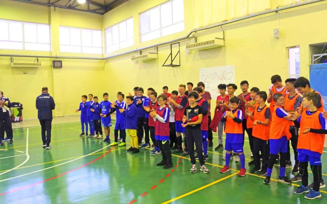 “Together in Sport”: Κοινή προπόνηση ποδοσφαίρου για τα παιδιά της Καβάλας