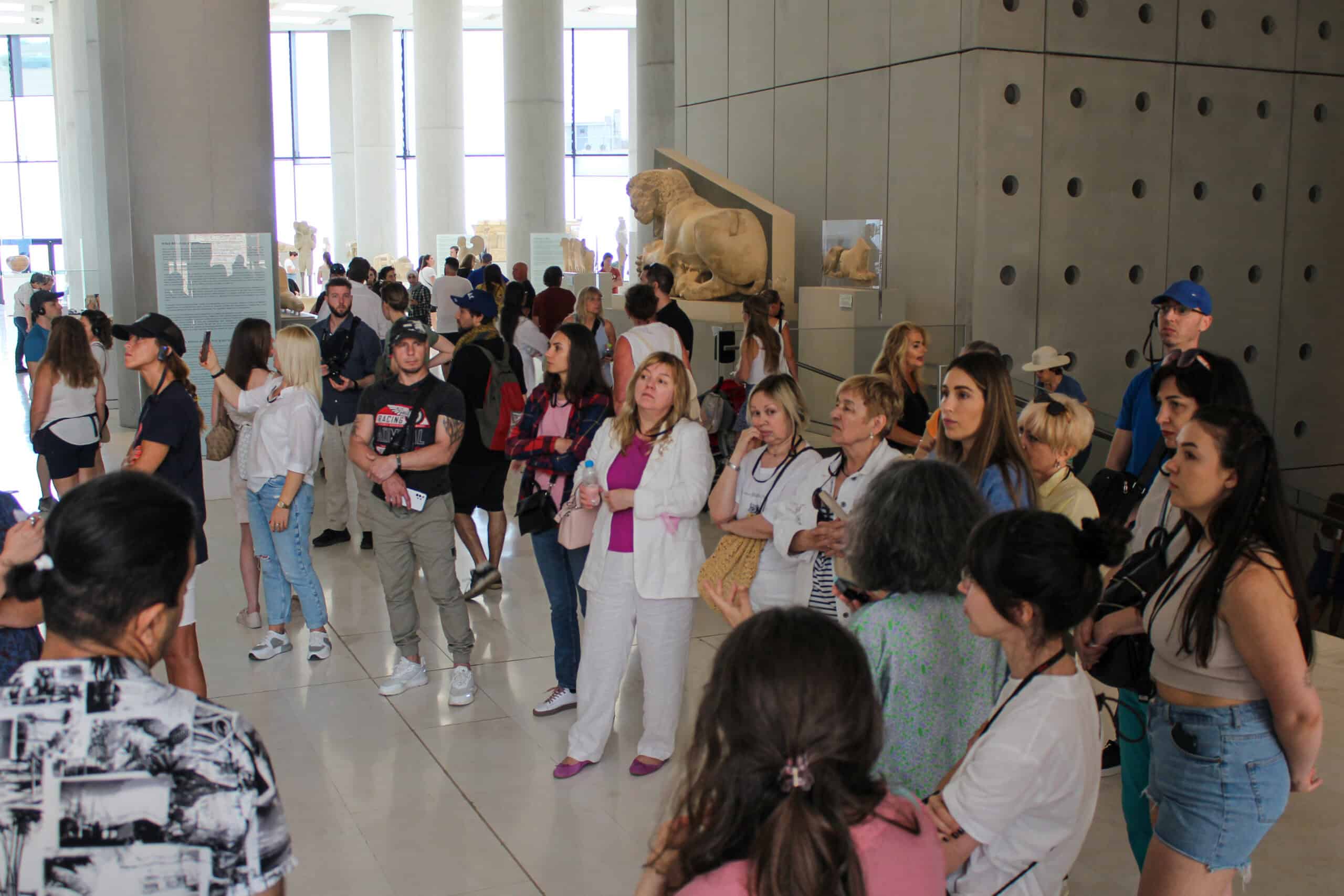 Metadrasi - A visit to the Acropolis Museum for the students of METAdrasi's Integration Learning Center 3 Metadrasi - METAdrasi Acropolis Museum 3 scaled
