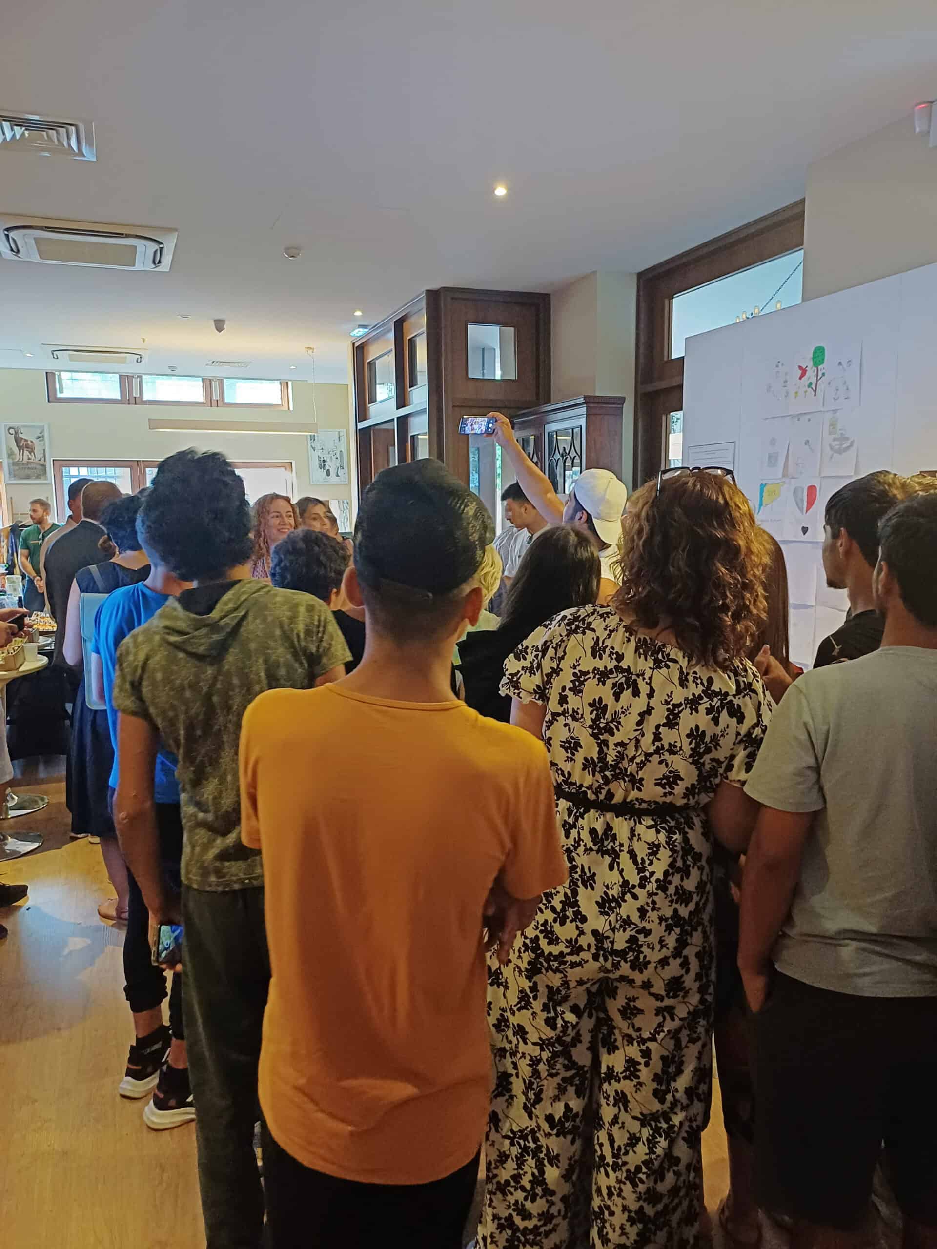 Metadrasi - Ακολουθώντας τις ιστορίες και τα «αποτυπώματα» των ασυνόδευτων παιδιών που ζουν στην Κύπρο 5 Metadrasi - METAdrasi CY Exhibition June24 3 scaled