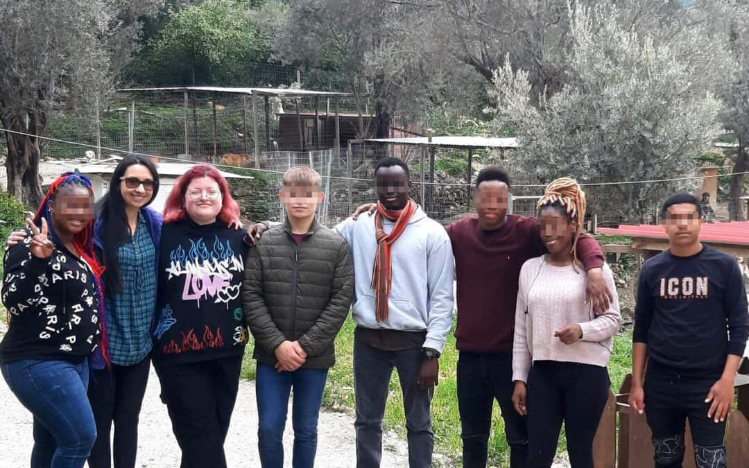 Visit to a shelter for stray dogs in Samos on the occasion of World Stray Animals Day