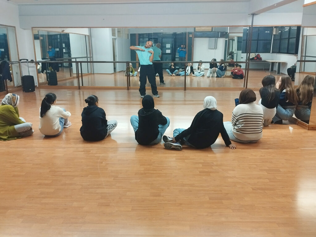 Metadrasi - Together in Sport – Phase II: Νοέμβριος – Δεκέμβριος 2024 9 Metadrasi - METAdrasi TiS hip hop workshop