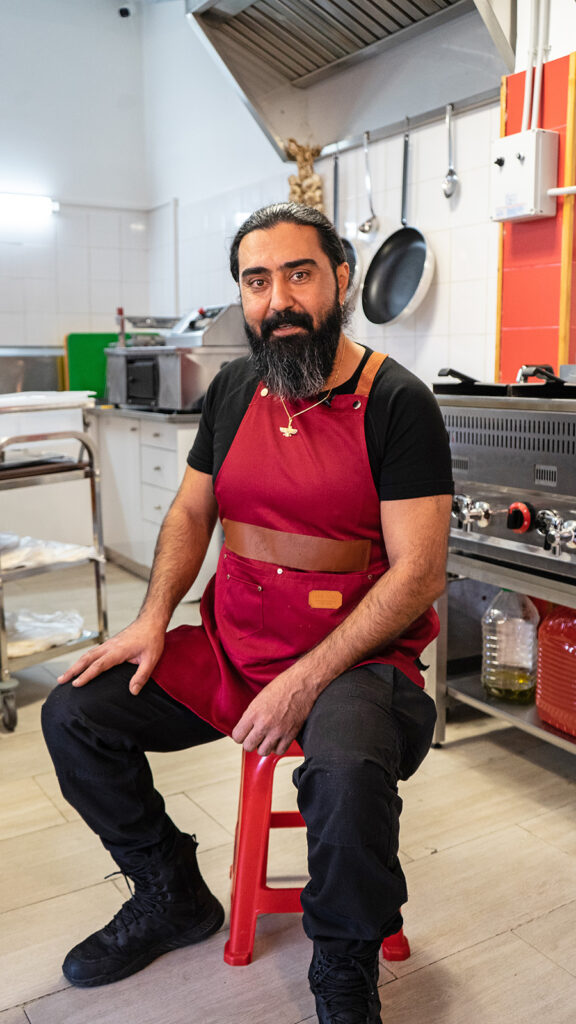 Metadrasi - Filippos-Mahdi is “Ready for Business” and makes authentic Iranian kebab in Nikaia 2 Metadrasi - METAdrasi stories Filippos Mahdi 2