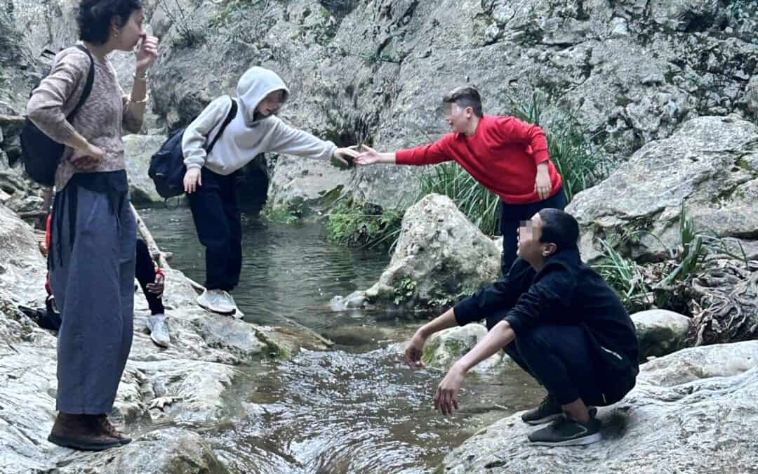 Εκδρομή στους Καταρράκτες για τα ασυνόδευτα παιδιά της δομής μας στη Σάμο