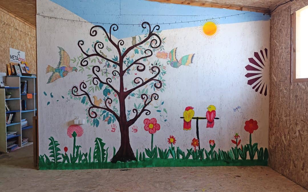 Συλλογική ζωγραφιά στο Community Center της ΜΕΤΑδρασης στο Πολύκαστρο