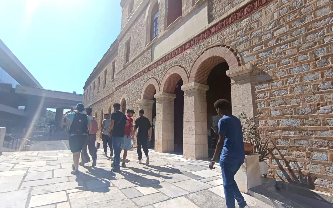 Επίσκεψη στο Μουσείο της Ακρόπολης για ασυνόδευτους ανήλικους των ημιαυτόνομων διαμερισμάτων της ΜΕΤΑδρασης