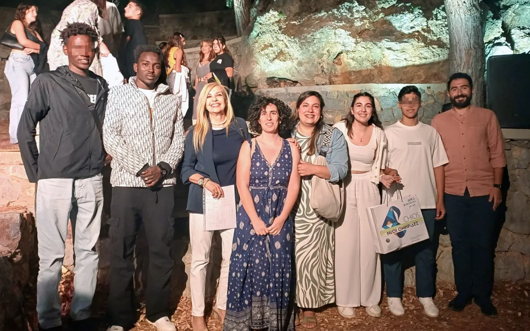 Two young refugees supported by METAdrasi taking part in the 4th Panhellenic Student Festival “Nei Omirides” in Chios